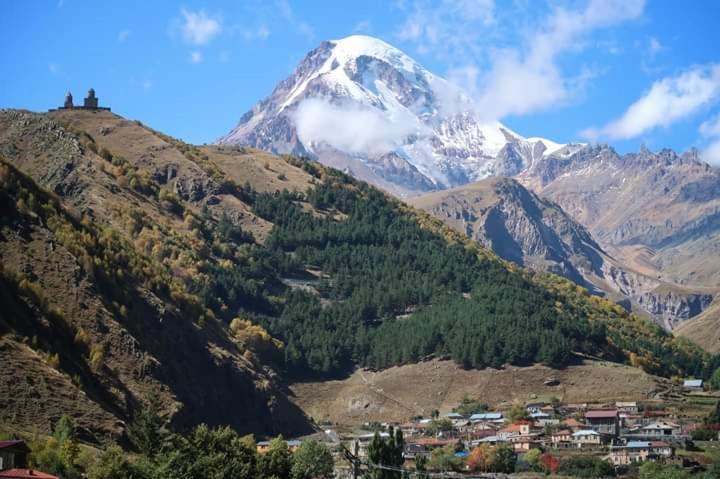 Hotel Kazbegi 1 Kültér fotó